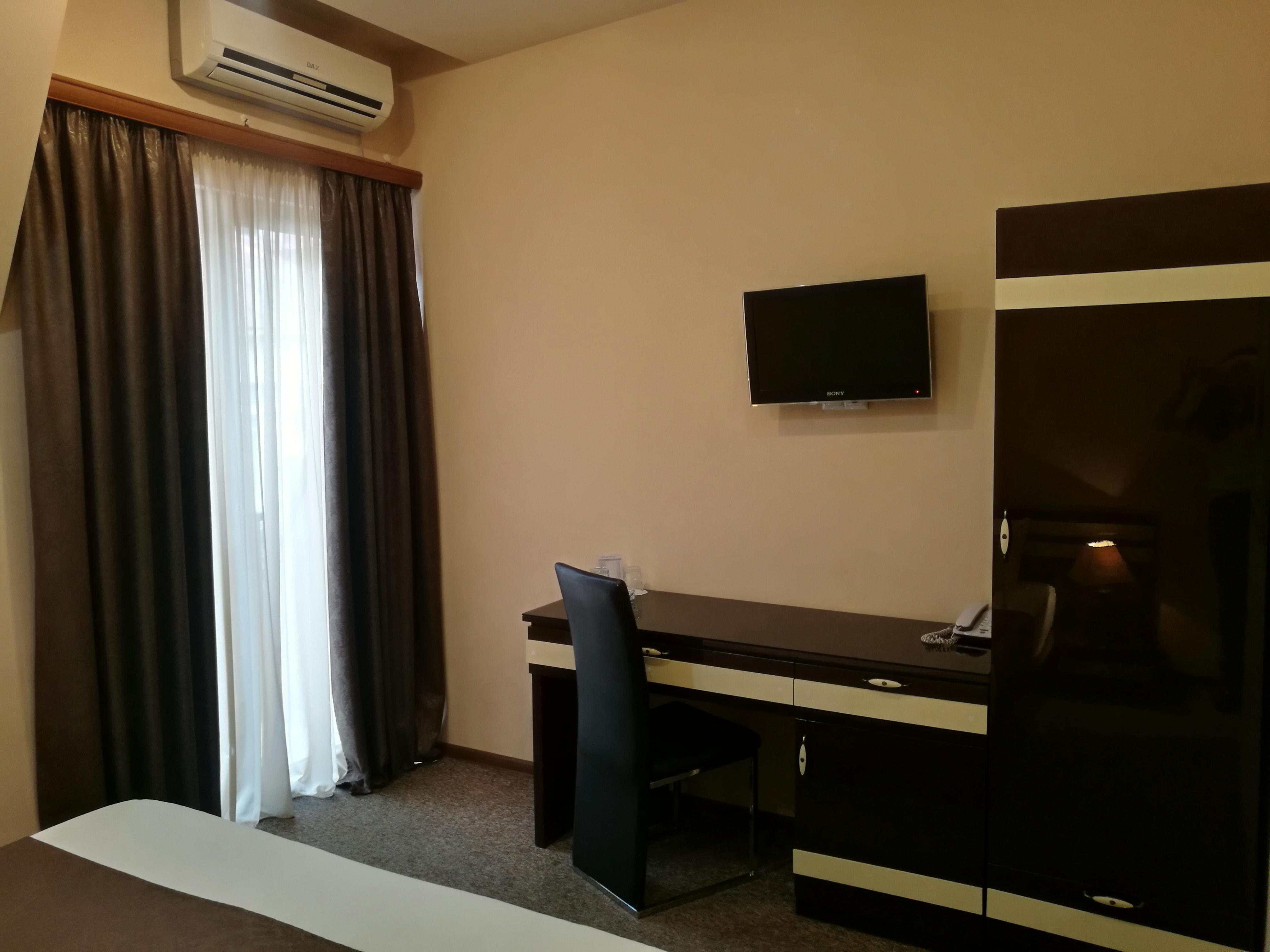 Hotel Diplomat Tbilisi Zewnętrze zdjęcie