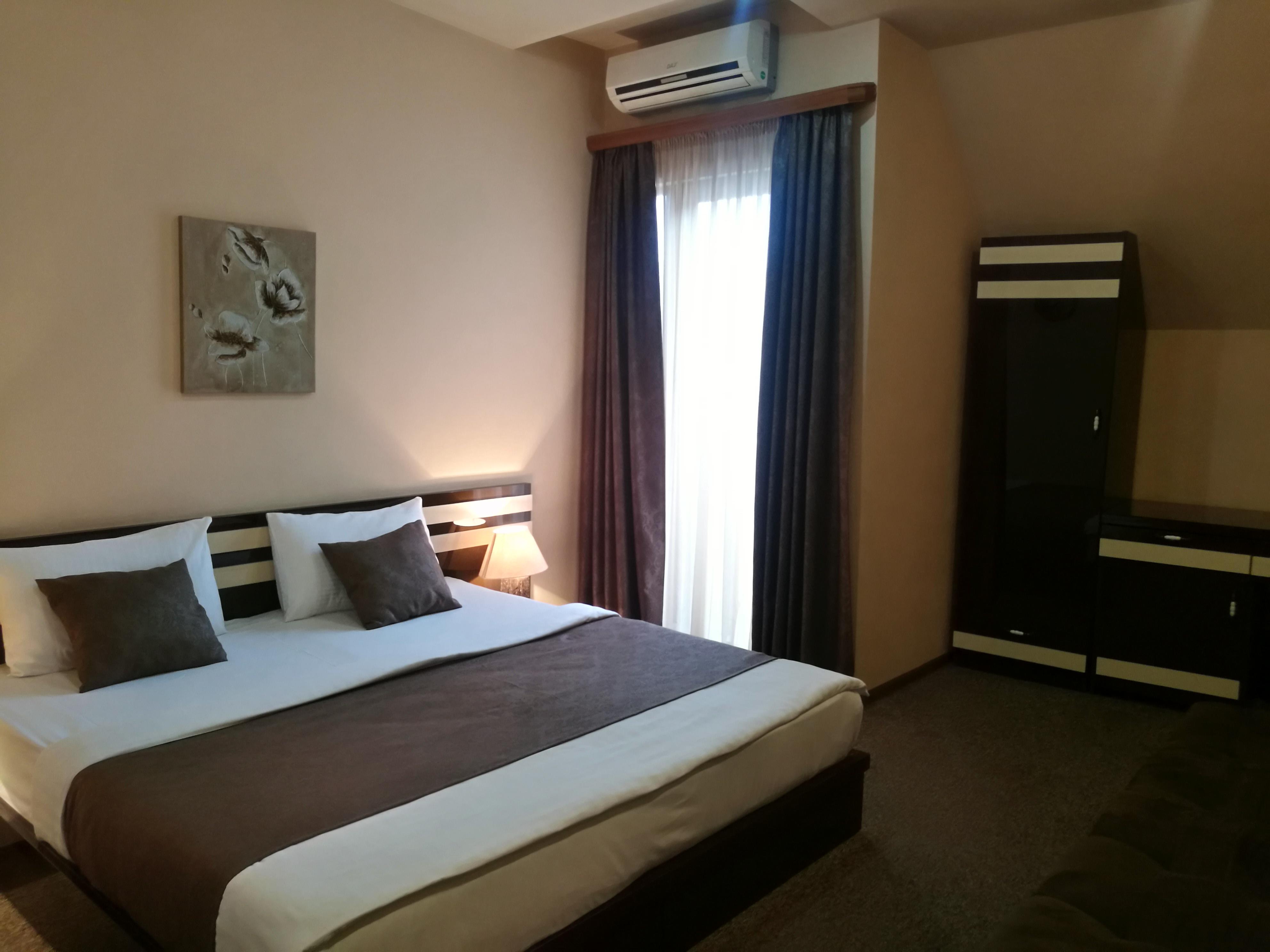 Hotel Diplomat Tbilisi Zewnętrze zdjęcie