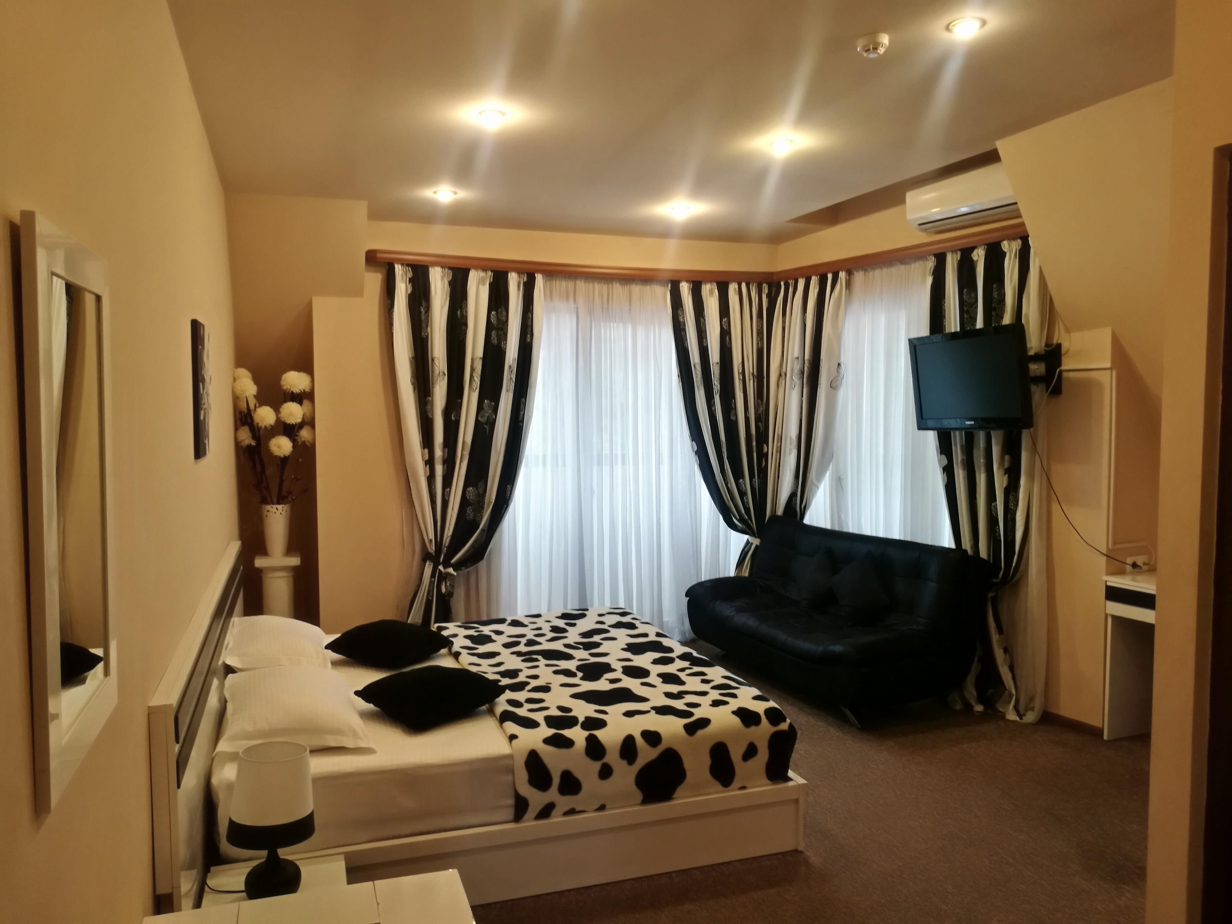 Hotel Diplomat Tbilisi Zewnętrze zdjęcie