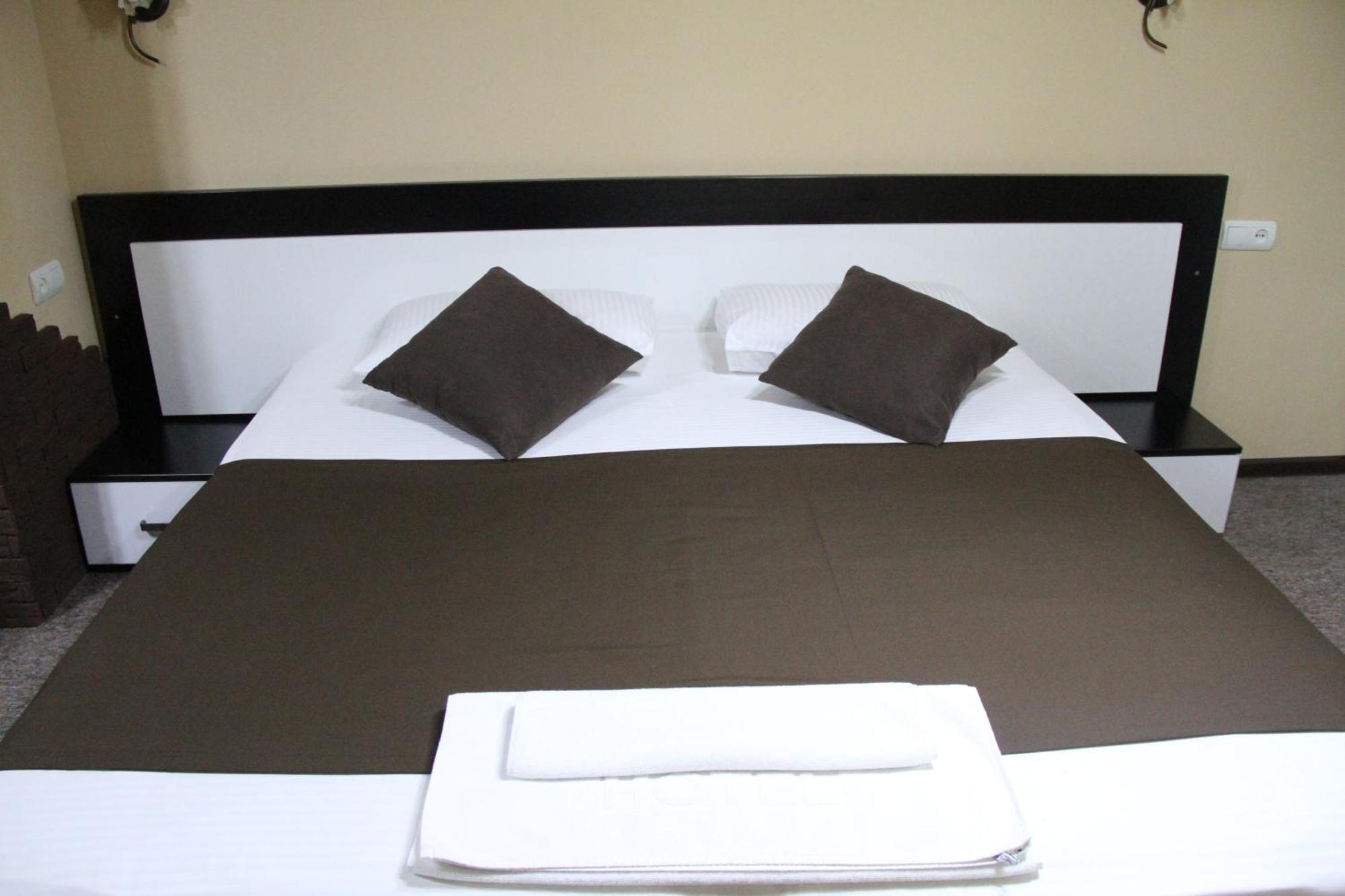 Hotel Diplomat Tbilisi Pokój zdjęcie