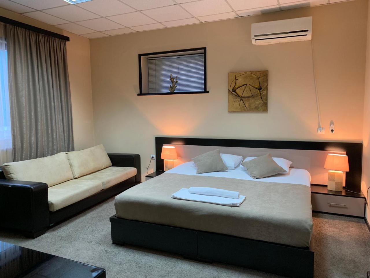 Hotel Diplomat Tbilisi Zewnętrze zdjęcie