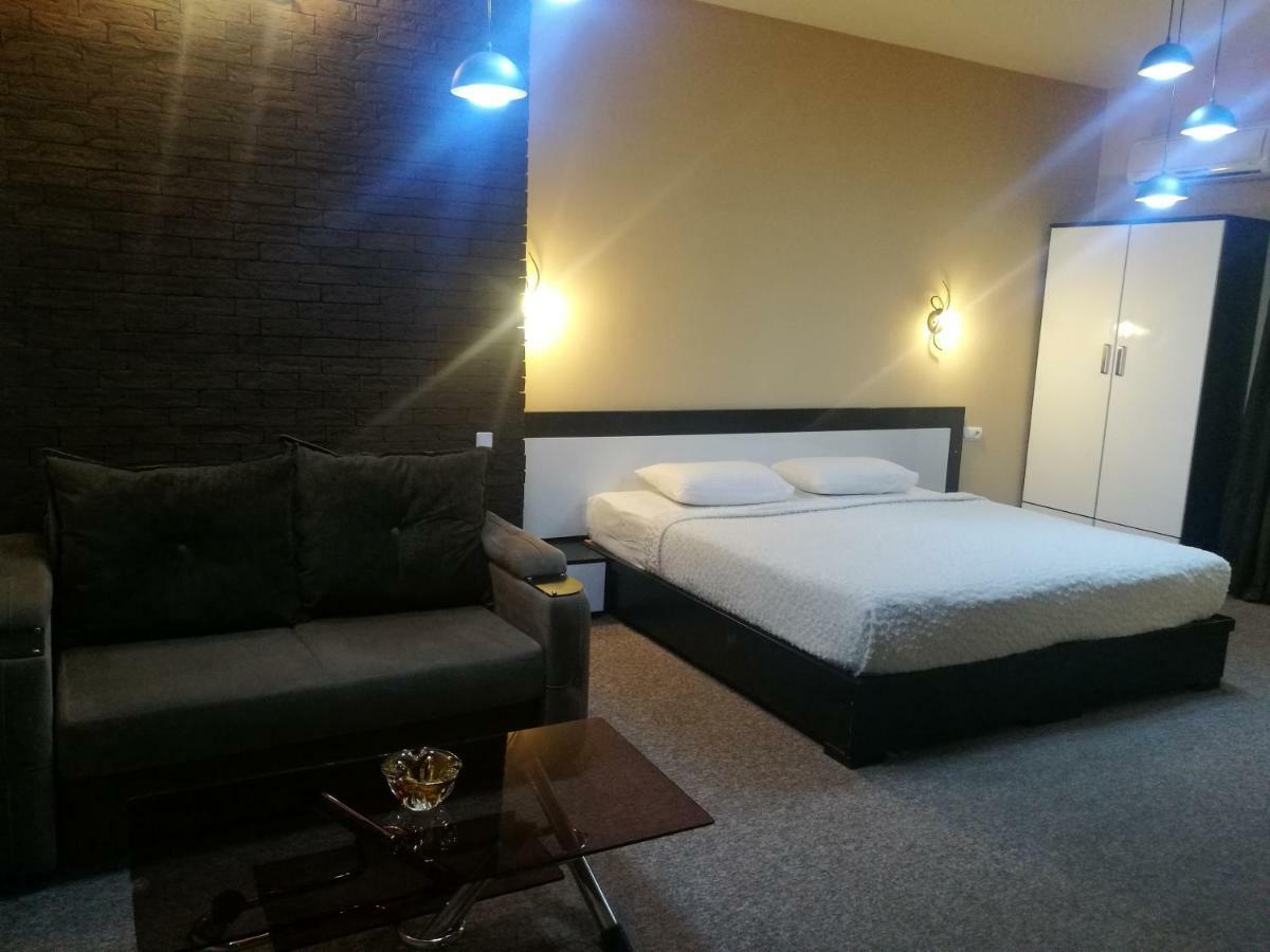 Hotel Diplomat Tbilisi Zewnętrze zdjęcie