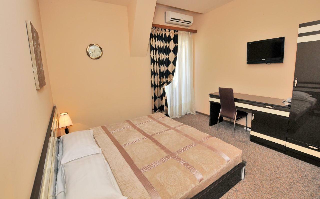 Hotel Diplomat Tbilisi Zewnętrze zdjęcie